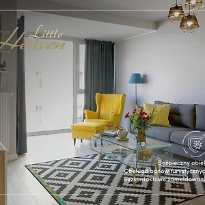  Apartamento Littleheaven Studia & Apartmenty